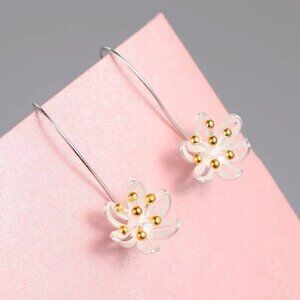925 Sterling Silver Flower Earrings, Flower Earrings,  Lily Earrings